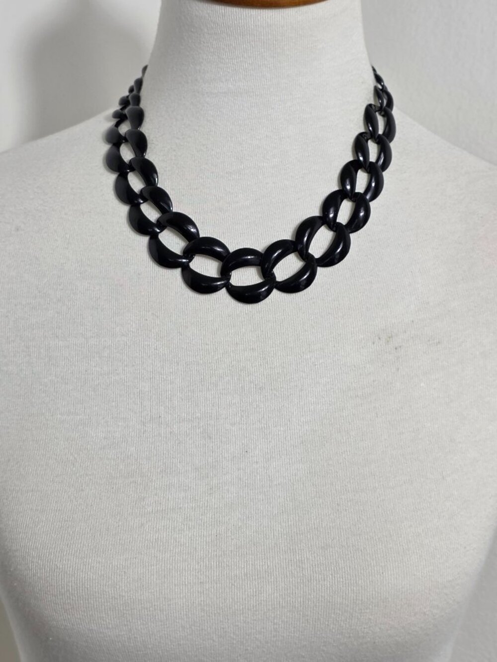Vintage Napier Chunky Black Choker Necklace Interlocking Metal Oval Links